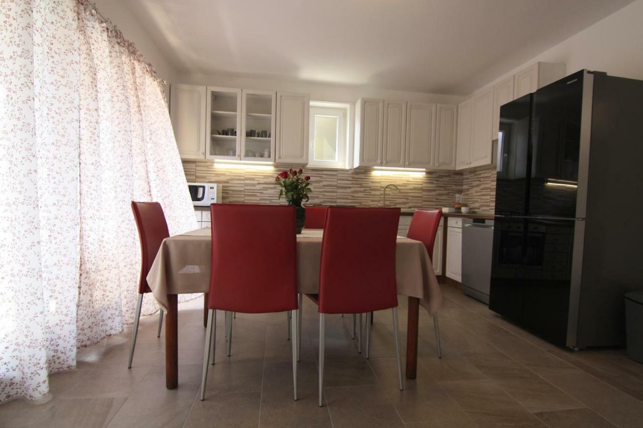 Apartmani Gordana Mali Lošinj Zewnętrze zdjęcie